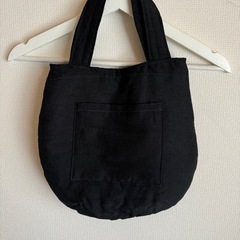 ◎【ハンドメイド】黒　コロンとした形　バッグの画像