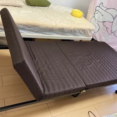 リクライニング折りたたみベッド アイリスオーヤマの画像