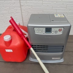 石油ファンヒーターとポリタンク