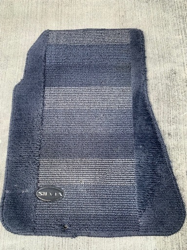 S13シルビア純正マット　180SX