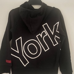 130〜140 キッズ　パーカー　の画像