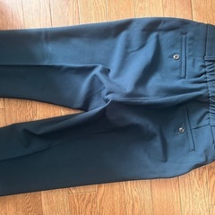 テーパードパンツの画像