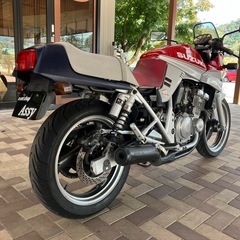 値下げ❗️SUZUKI！GSX250s 刀250 実動　機関良好　赤/銀　消耗品交換済み　タンク・カウルリペイント　タイヤ2021製　4気筒の画像