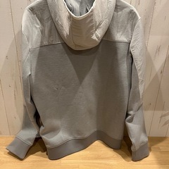ARMANI EXCHANGE アルマーニ　パーカーの画像
