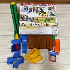 トミカ　ダイナミックアクションドライブの画像