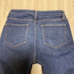 【GU】スキニーの画像