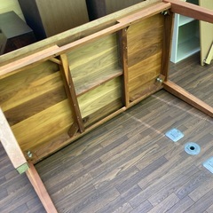 ウォルナットテーブル　ダイニングテーブル　高品質　4人掛け　天然木の画像