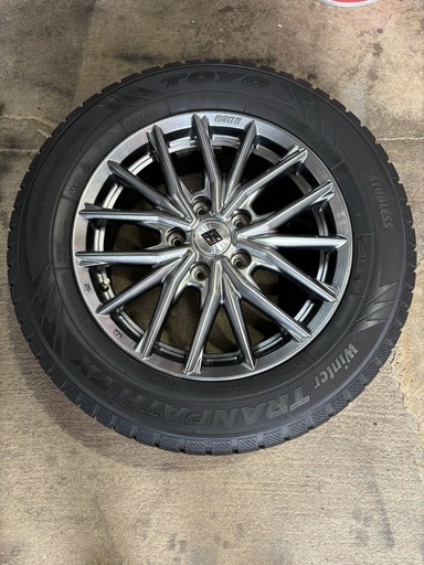 アルミ付きスタッドレスタイヤ215／60-16