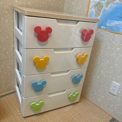 ディズニー⭐︎ミッキーマウス4段チェスト
の画像