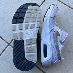 キッズ NIKE エアマックス 22cmの画像