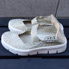 レディースシューズの画像