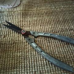 クサキリ切りハサミ