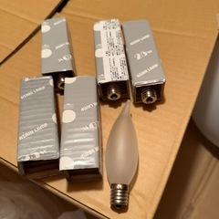 IKEA 人気　シャンデリア　廃盤品の画像