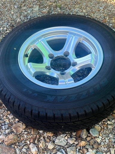 ジムニーシエラ　スタッドレスホイールセット中古