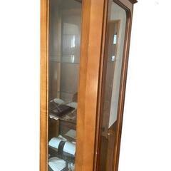 【中古美品】北欧風 猫足ガラスキャビネット（鏡付き）／木製収納棚／直接引き取り限定の画像