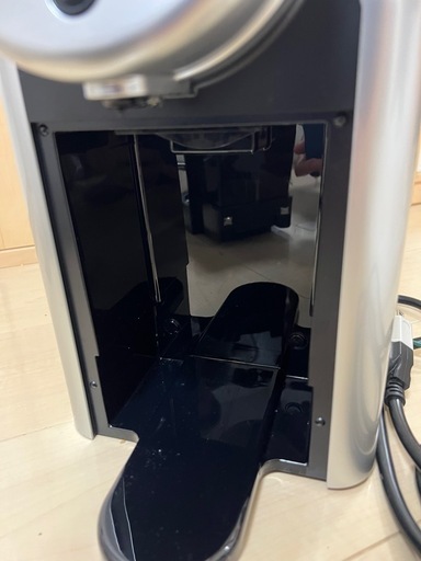 NESPRESSO コーヒーマシン(ジニアス)