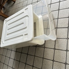 衣装ケース