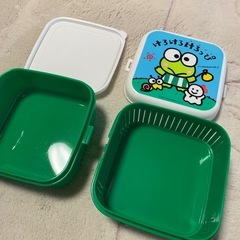 ケロケロけろっびのお弁当箱の画像