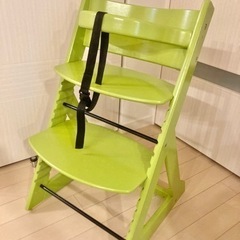 高さ調整・ガード取り外し可！キッズチェア、ハイチェア