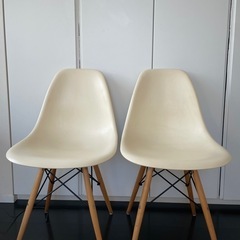 ダイニングチェア2脚　イエロー　ベランダ用としても　　の画像