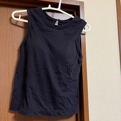 夏服・黒ノースリーブ
