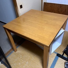正方形テーブル
