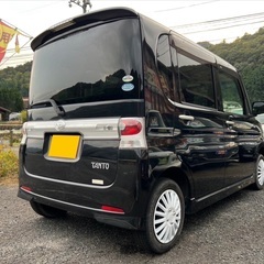 低走行7万キロ台☆月々9千円〜分割可❗️車検2年付き！【名義変更代込み】広い車内！大人気‼️ダイハツ タントカスタム☆特別仕様車☆HDDナビ付き☆走行中DVD見れます☆フルオートエアコン☆スライドドア付き☆ドライブレコーダー☆そのまま乗って帰れます！の画像