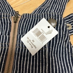 新品セット　GAP　ニット帽、パイル地の羽織物、オーバーオール　男の子　90.95の画像