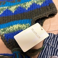 新品セット　GAP　ニット帽、パイル地の羽織物、オーバーオール　男の子　90.95の画像
