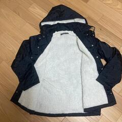 レディース　黒アウター　ジャンパーの画像