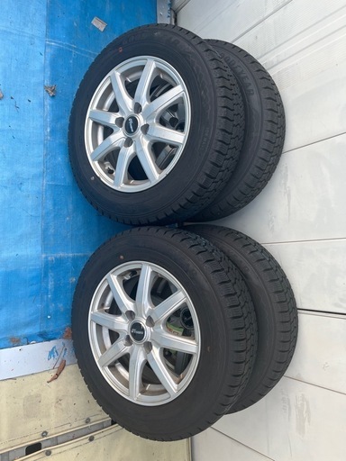 バリ山　165/70/14 2022年製　グッドイヤー　スタッドレス