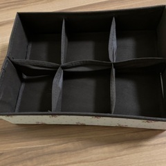 仕切りケースの画像