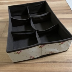 仕切りケースの画像