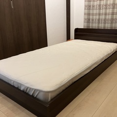 シングルベッド