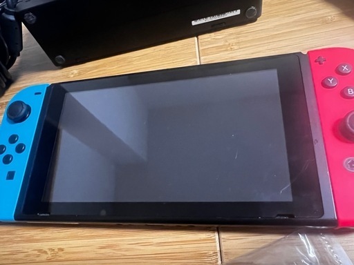 Nintendo Switch本体　コントローラーパッド付き