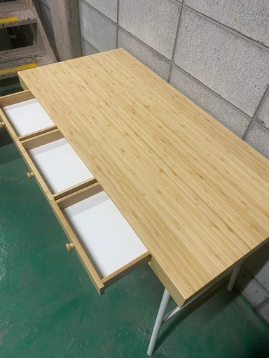 A005?IKEA?「リルオーセンデスク」と 「ミルゲルベット 回転チェア」IKEA 机 チェア セット