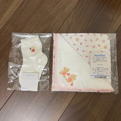新品未使用　familiar ガーゼハンカチと靴下