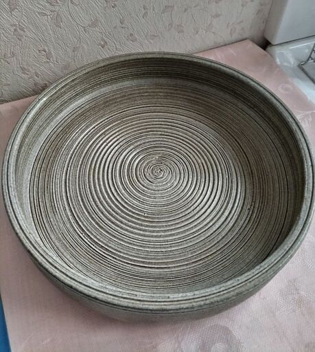 渦巻模様の花器　水盤　生け花  中古美品　華道　陶器 ヴィンテージ  配送にも対応可