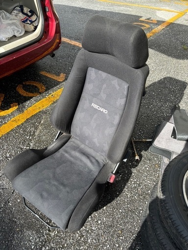 レカロシートとシートレール