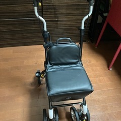 極美品　シルバーカーの画像