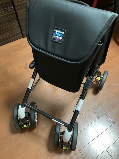 極美品　シルバーカー
