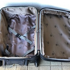 スーツケースの画像