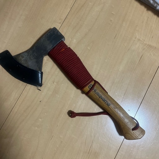 取引中　手斧