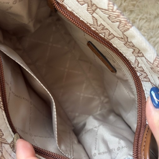 一度のみ使用　MICHAELKORS ミレラ　バニラ