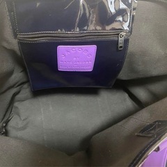 MARC BY MARC JACOBS トートの画像