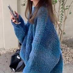 人気のニットの画像