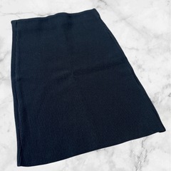 【新品未使用】デュラスアンビエント❤タイトスカート 黒　ボトムスの画像