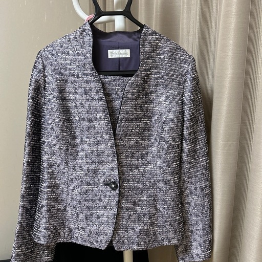 １５号　東京イギン　フォーマルジャケット　スカート