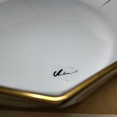 新品 金八角深皿 深鉢 盛皿 八角皿 金縁 金彩 PRODUCED BY FUNATO 美品 食器 縁起皿 ホワイト 未使用 箱付きの画像