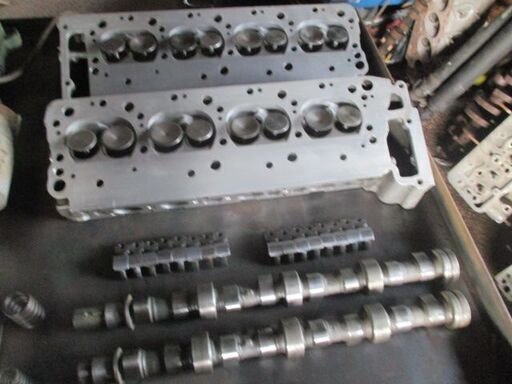 Mベンツ107-126エンジンリぺー済みカム付きシリンダーヘツト販売